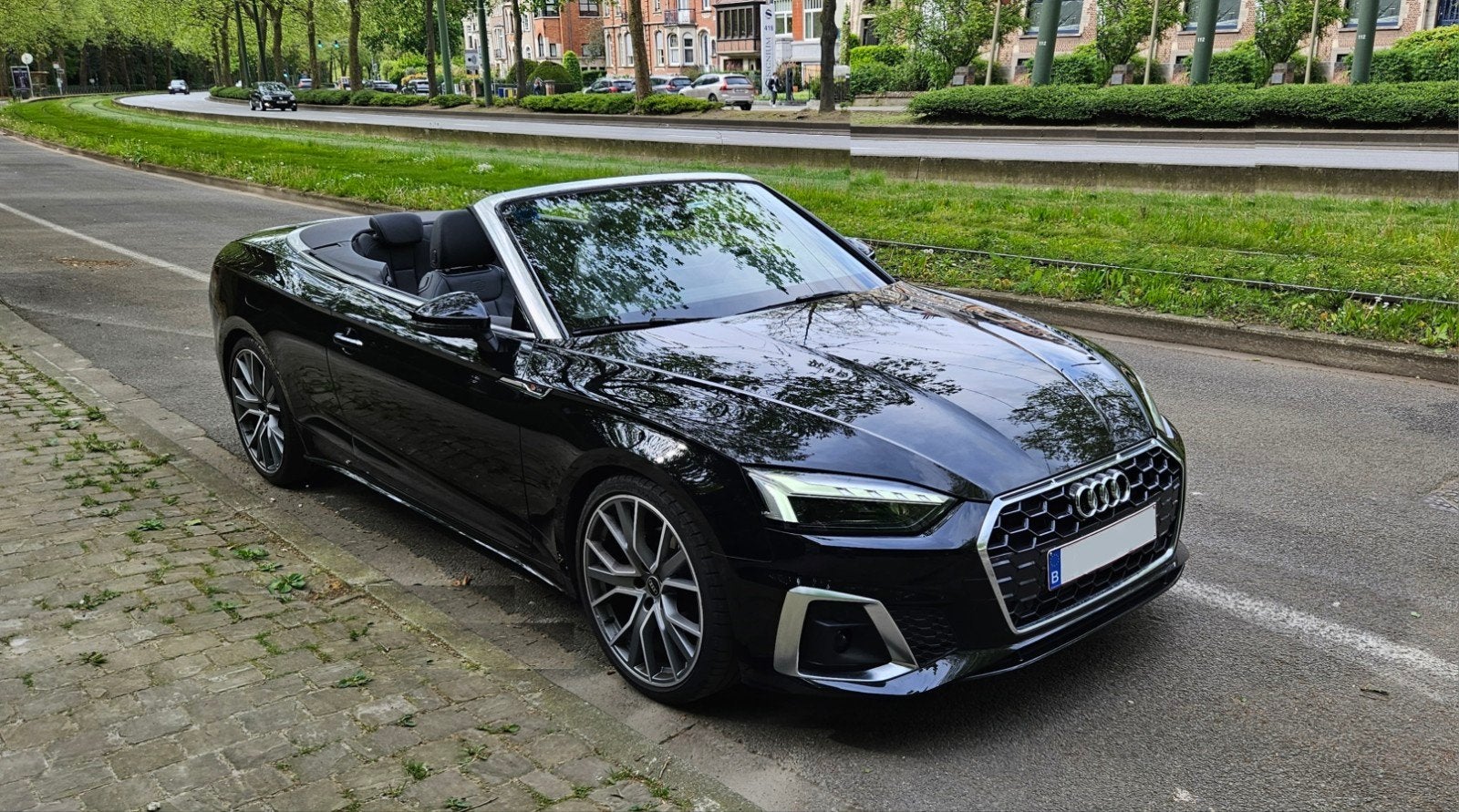 Audi A5 Cabriolet 35 TFSI S line S tronic, Autos, Achat, Cabriolet, Entretenue par le concessionnaire, Noir