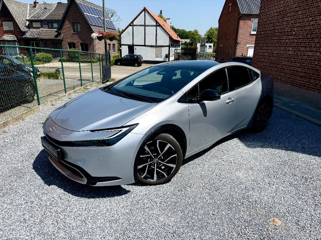 Toyota Prius PHEV 2.0i Premium Plus | Pano | Acc | Camera, Stof, 5 deurs, Hybride Elektrisch/Benzine, 1987 cc