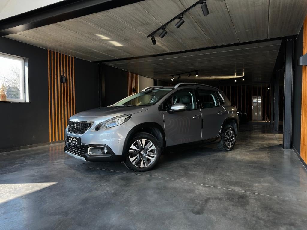 Peugeot 2008 1.2 PureTech | Carplay | Cruise | Camera | ..., 1199 cc, Leder en Stof, 5 zetels, 5 deurs