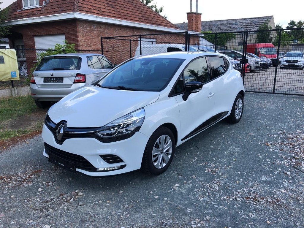 Renault Clio 2020 met slechts 54000km, Auto's, Voorwielaandrijving, Dealer onderhouden, Stof, Wit