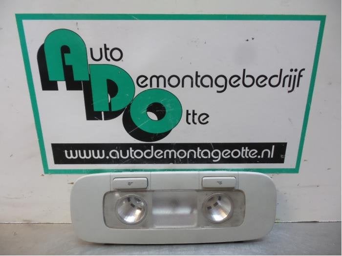 Binnenverlichting achter van een Volkswagen Golf Plus (Golf, Gebruikt, -, Volkswagen, -
