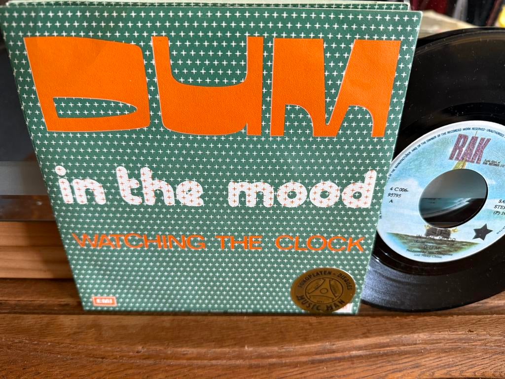 In The Mood - Watchong The Clock, Originele persing, 7 inch, Ophalen of Verzenden, Rock