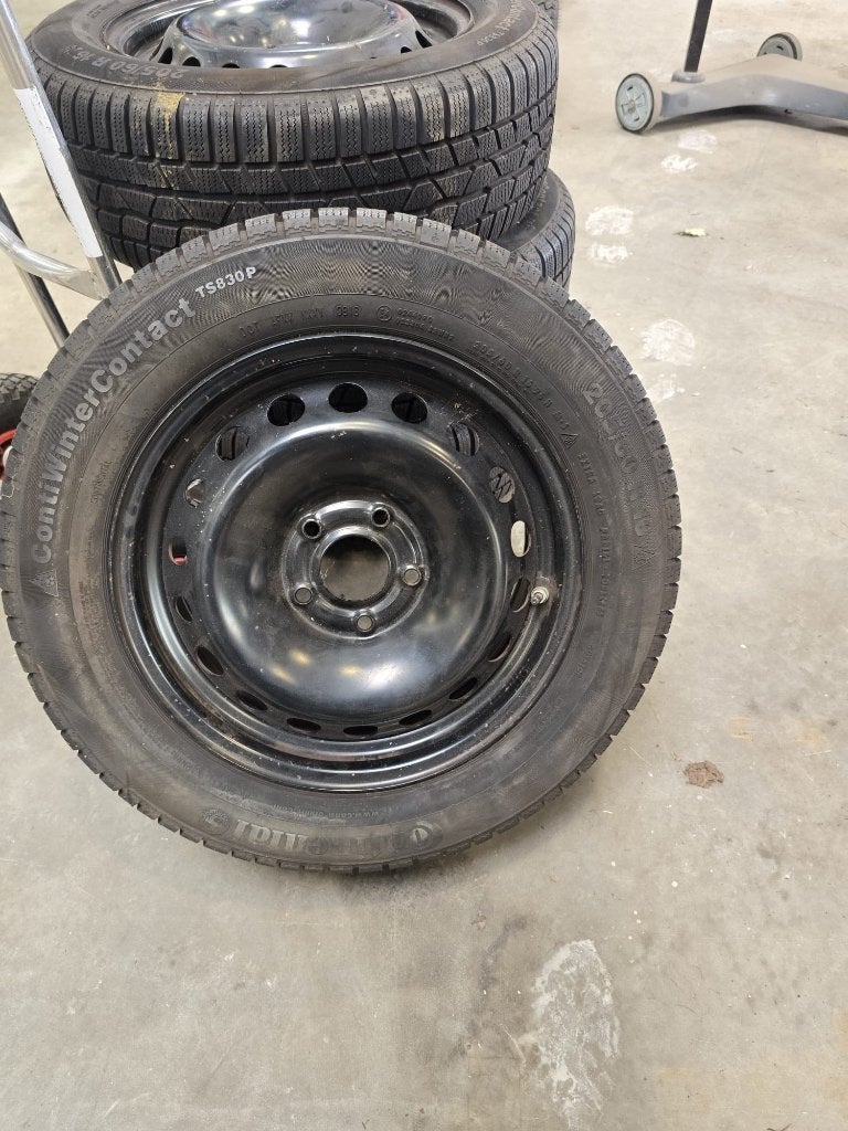 4 banden op velgen alsook wieldeksels Renault grand scenic, Autos : Pièces & Accessoires, Pneus & Jantes, Pneus hiver, 16 pouces