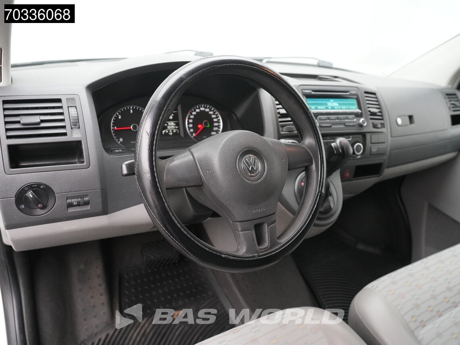Volkswagen Transporter 140pk Automaat L2H1 Airco Trekhaak L2, Auto's, Automaat, Euro 5, Stof, Gebruikt