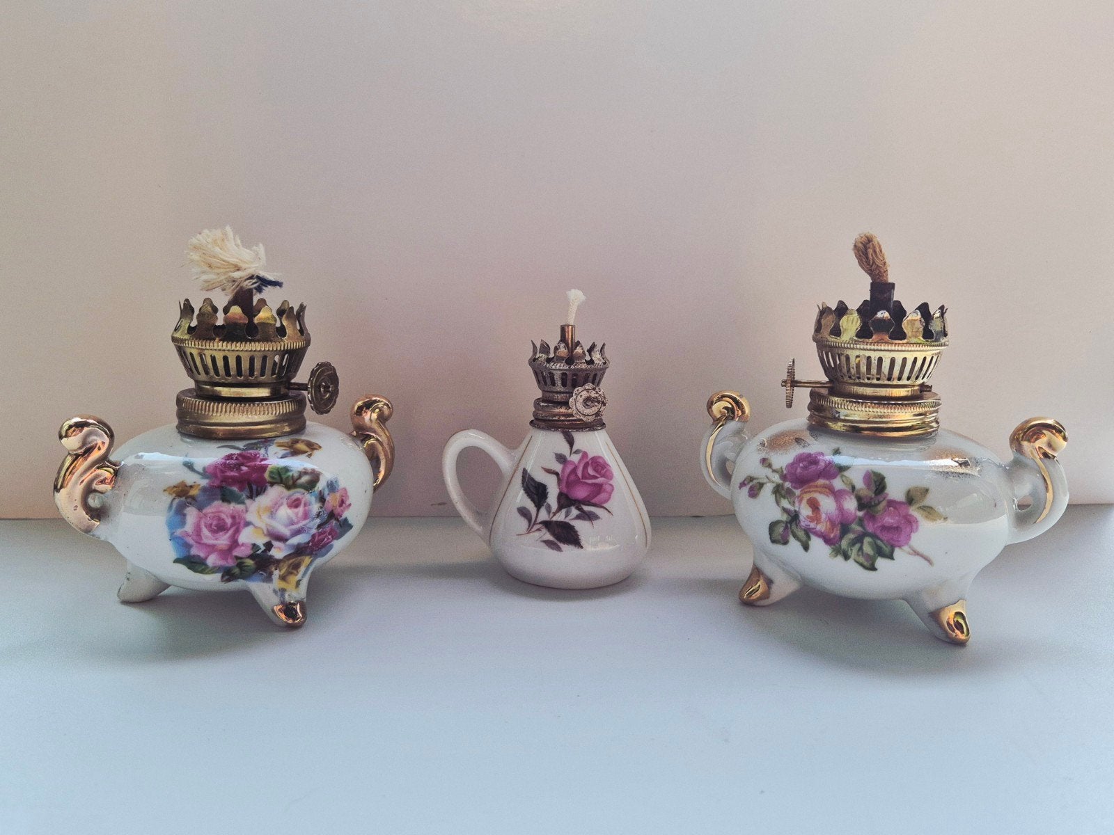 Vintage porseleinen olielampjes met rozenmotief – set van 3, Enlèvement ou Envoi
