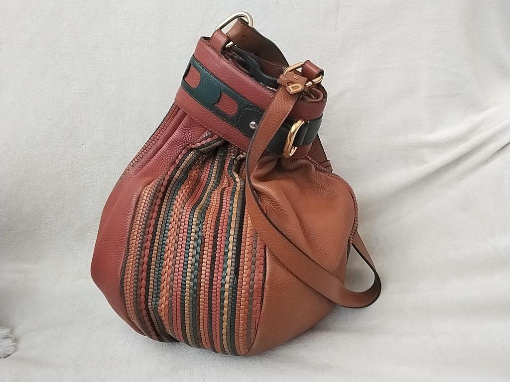Sac delvaux tresse, Bijoux, Sacs & Beauté, Sacs | Sacs Femme, Enlèvement