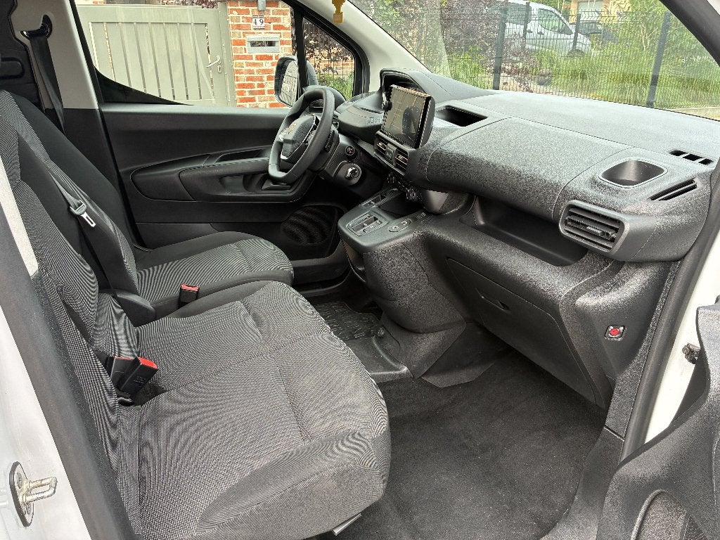 2024 Peugeot PARTNER 1.5 Blue HDI /AUTOMAAT / 3-ZIT, Auto's, Automaat, Stof, 140 g/km, Euro 6