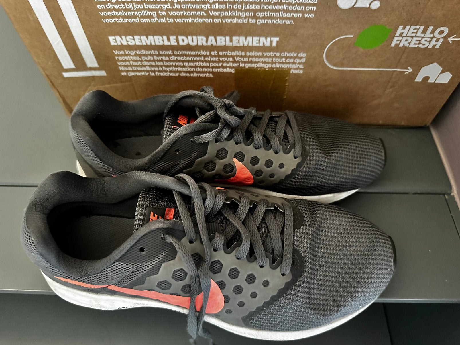 Baskets nike 40, Gris, Enlèvement ou Envoi, Sneakers et Baskets, Porté