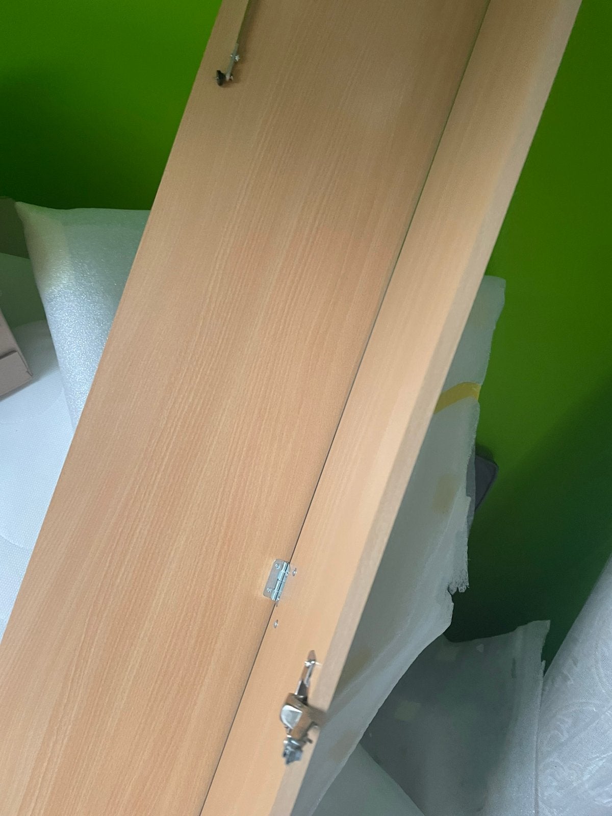 Kleerkast en een bed er bij, Ophalen, Zo goed als nieuw