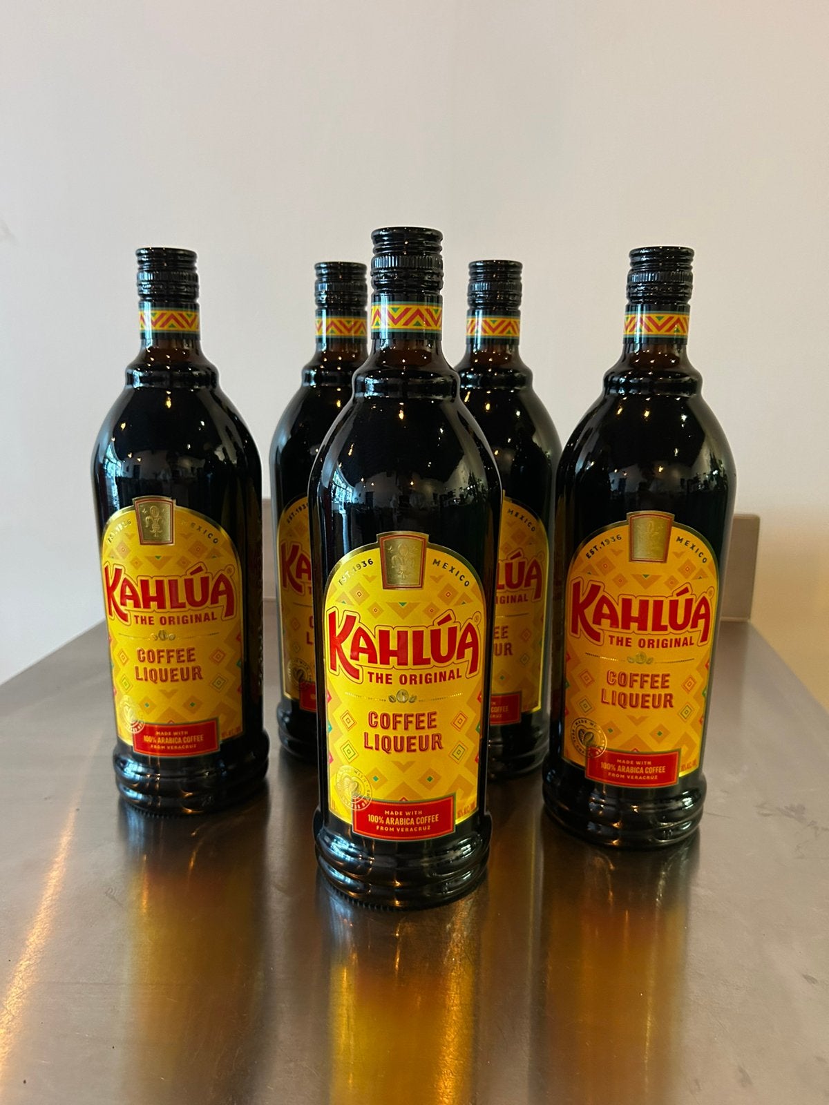11 flessen khalua, Verzamelen, Ophalen of Verzenden, Zo goed als nieuw
