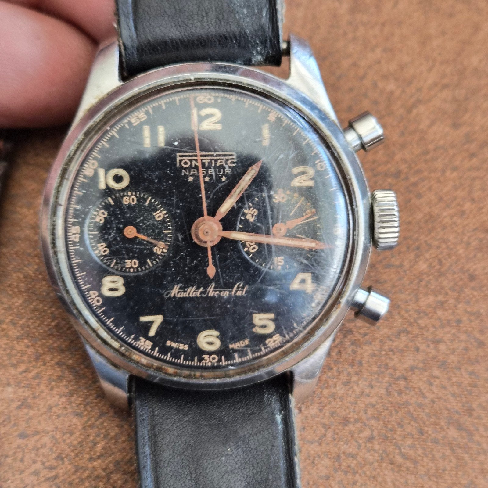 pontiac chrono, Enlèvement