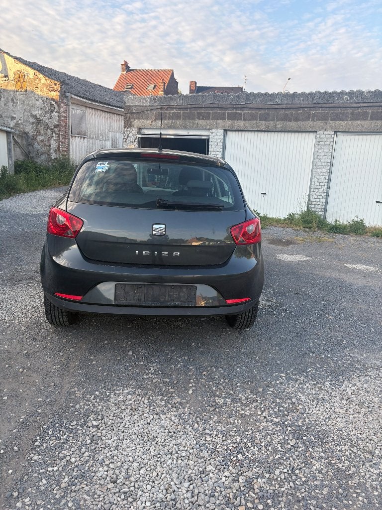 Seat Ibiza année 2011 faible kilométrage 1.2 tdi, Autos, Seat, Achat, Boîte manuelle, Entretenue par le concessionnaire, Ibiza