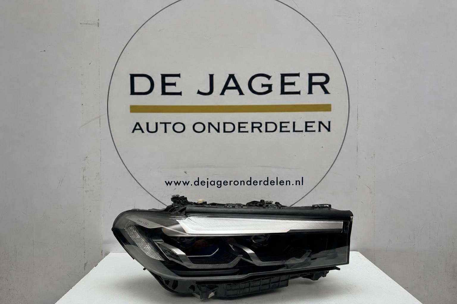BMW 5 G30/G31 FL Full LED koplamp rechts 5A26FA402, Petuelring 130
80788  Munich, DE, Gebruikt, Info@bmw.de, BMW