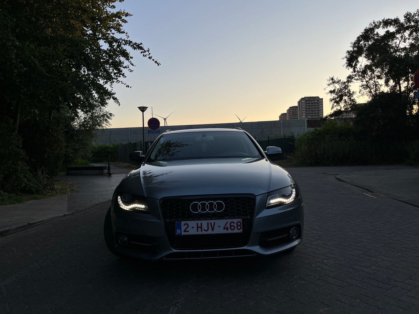 Audi A4 Avant 2.0 TDI, Auto's, Audi, Bedrijf, A4, Boordcomputer, Diesel, Euro 5, Break, Zilver of Grijs, Ophalen