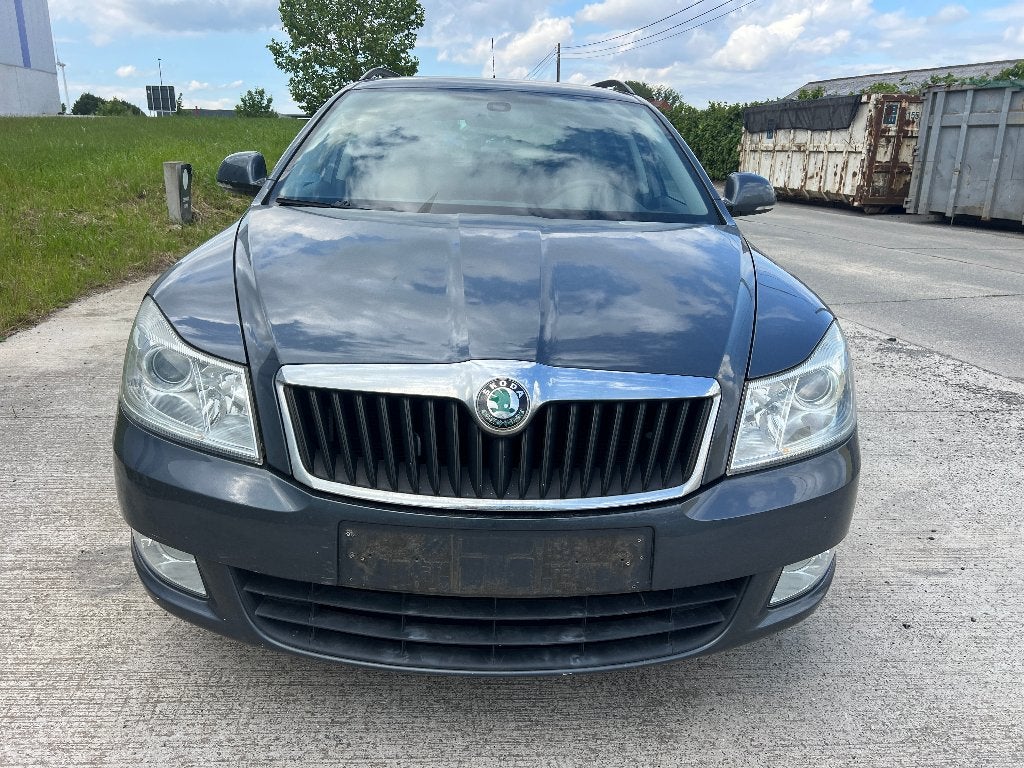Skoda Octavia Break 1.4 Essence, Achat, Entreprise, Boîte manuelle, 5 portes