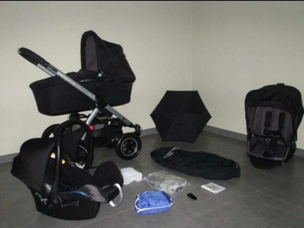 Maxi -Cosi Mura 4 Nomad Black kinderwagen -3 in-1 Set, Enfants & Bébés, Buggys, Couverture pieds, Ba, Comme neuf, Enlèvement