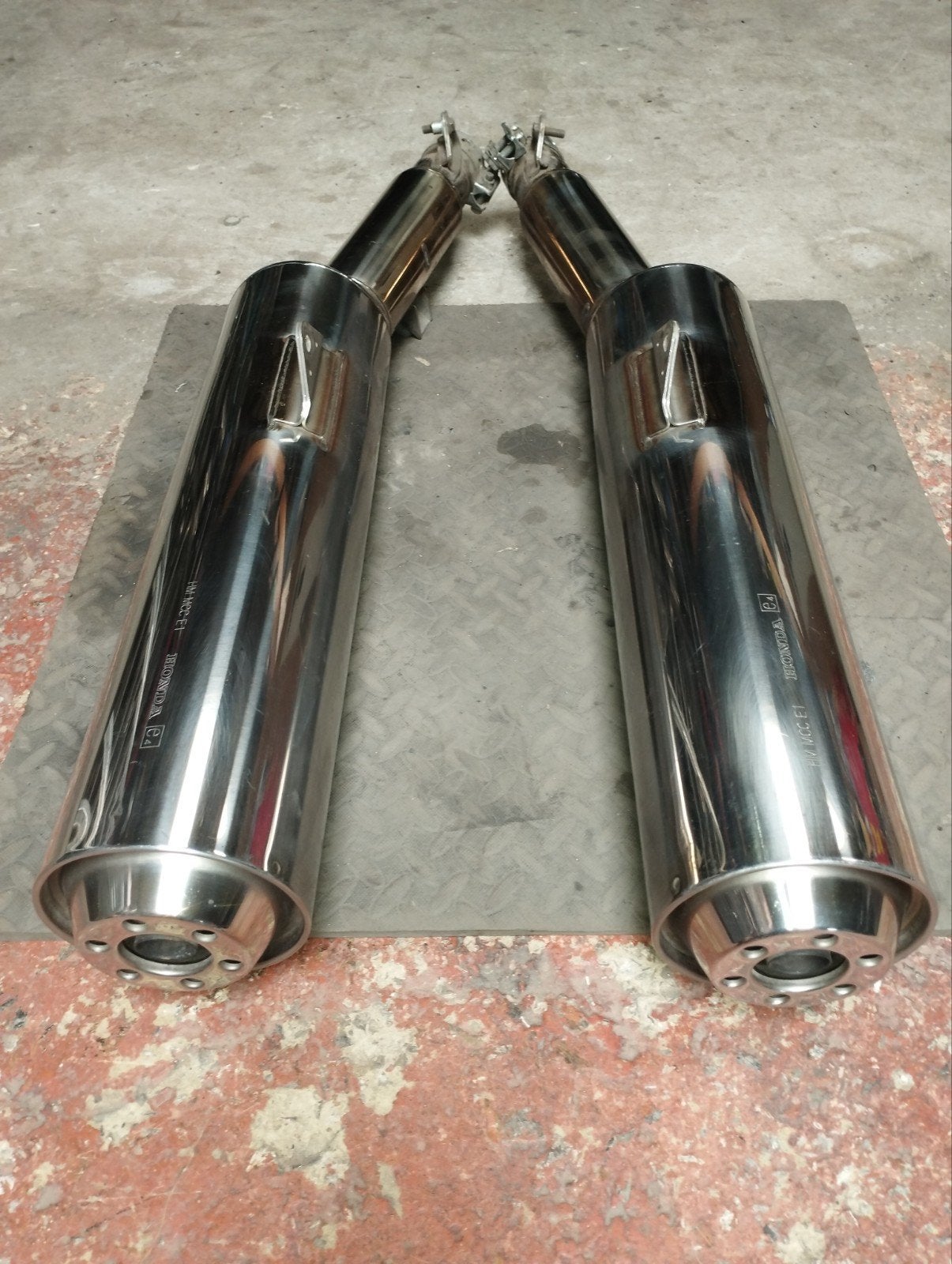 2 pots d échappement origine honda " X11', Enlèvement, Neuf