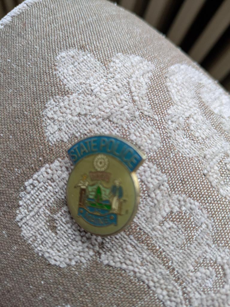 State police pin, Verzamelen, Ophalen of Verzenden, Rijkswacht, Overige typen