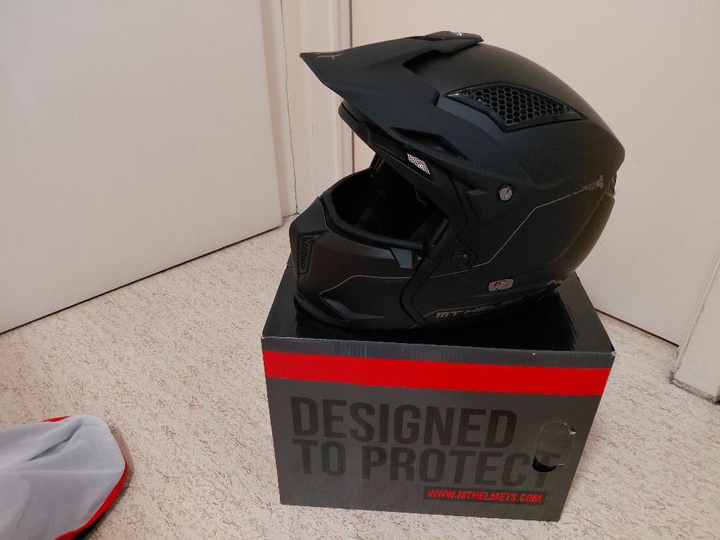 Motorhelm, Fietsen en Brommers, Ophalen, Nieuw, Medium