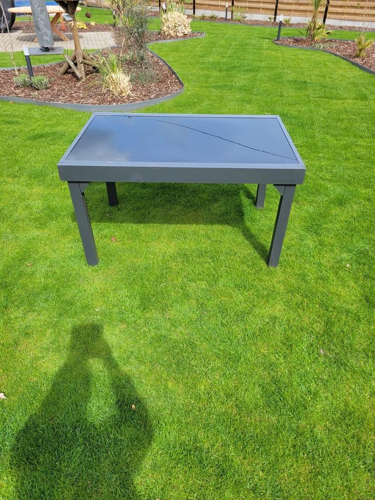 Eettafel (tafelblad tempered glass) en 4 stoelen, Ophalen, Eettafel