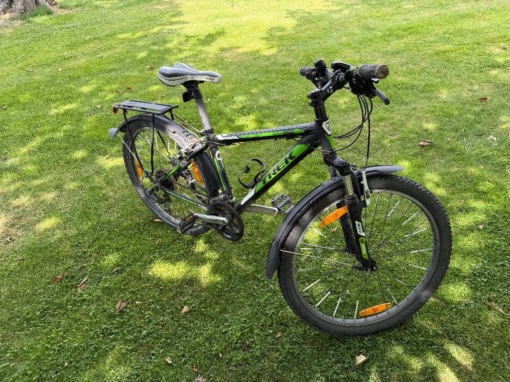 Trek 3500 – Degelijke trekking-/mountainbike in goede staat, Vélos & Vélomoteurs, Vélos | Garçons, Vitesses, Frein sur jante, 26 pouces ou plus