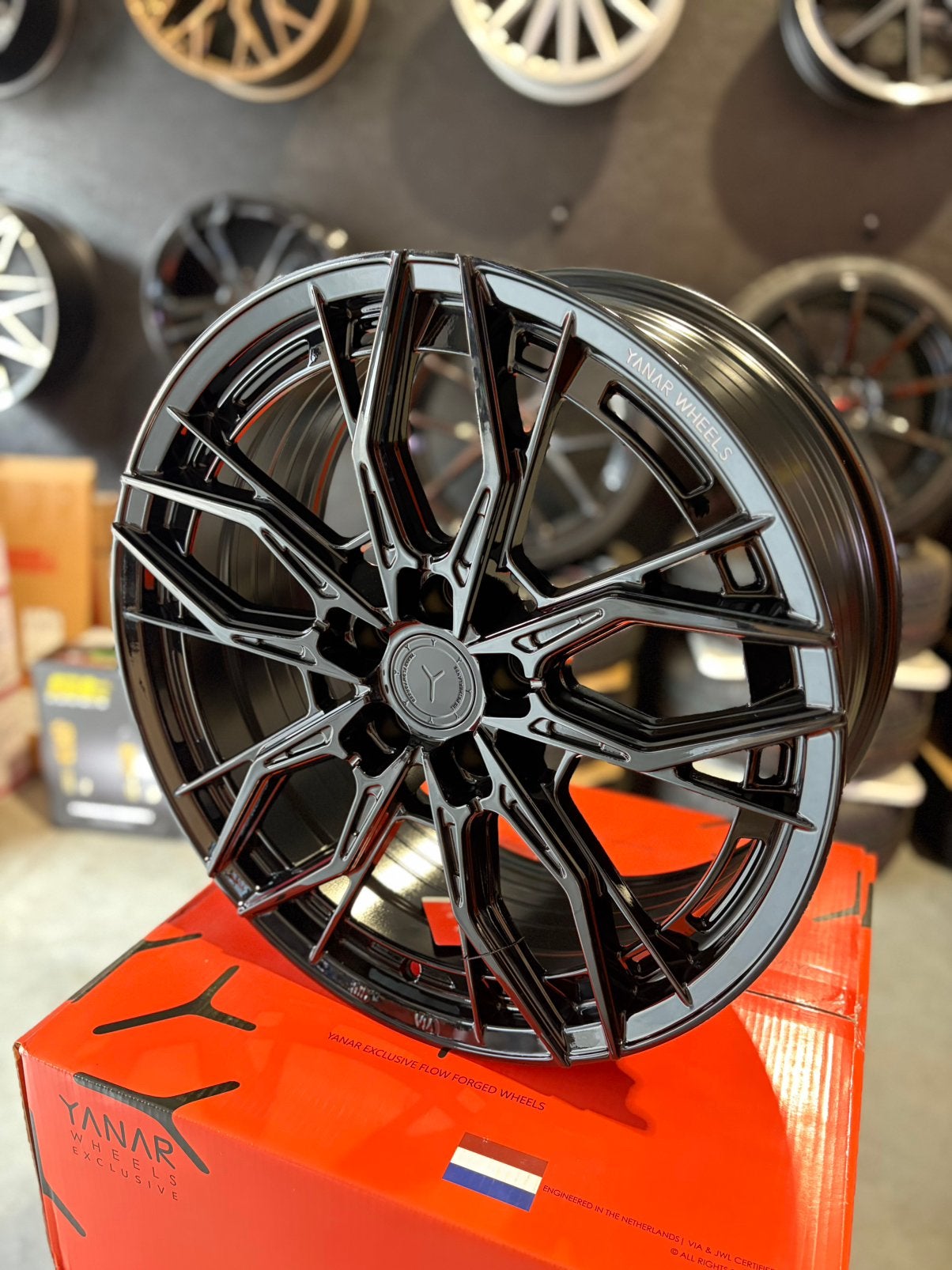 19” yanar f-forge elite, Autos : Divers, Enlèvement
