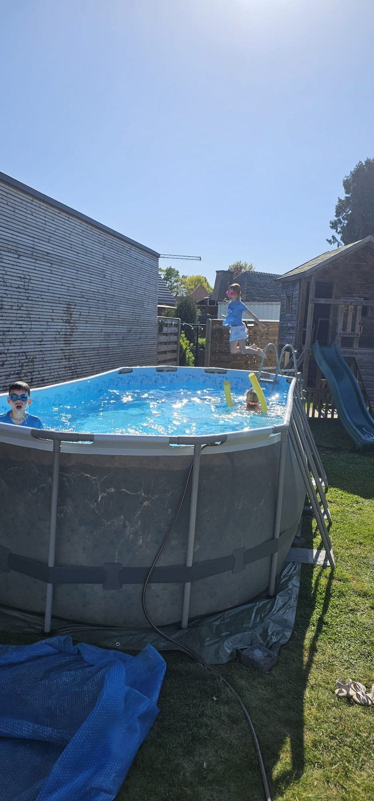 Piscine Bestway 5m40 x 2m41 x 1m22, Enlèvement, Comme neuf, Piscine intégrée