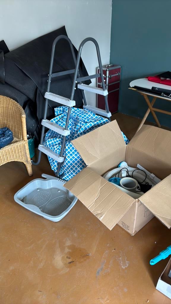 Intex zwembad met toebehoren, Tuin en Terras, Ophalen, Zo goed als nieuw