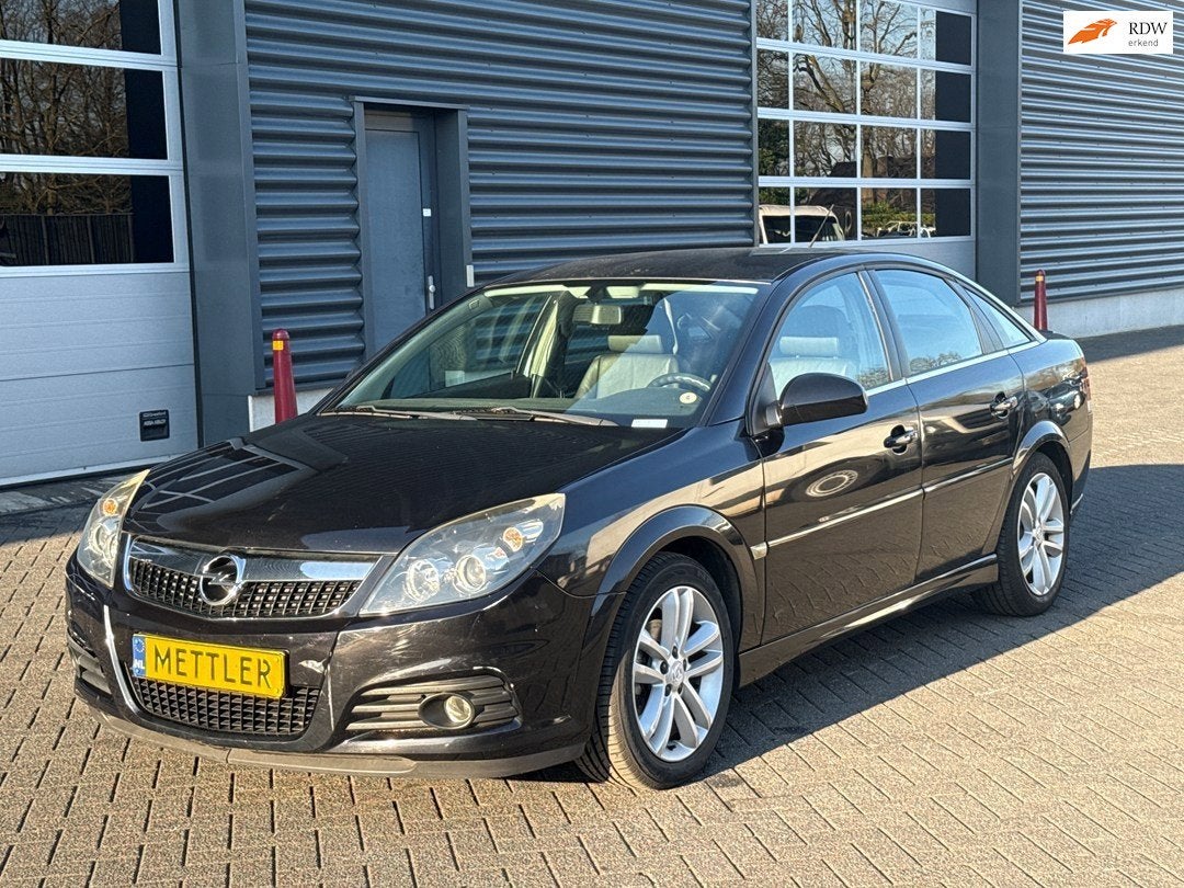 Opel Vectra GTS 1.8-16V Sport, airco, stoelverwarming, Auto's, 122 pk, Gebruikt, Zwart, 1796 cc