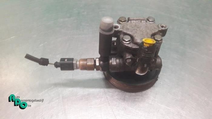 Stuurbekrachtiging Pomp van een Volkswagen Golf (Golf 97-), Gebruikt, -, Volkswagen, -