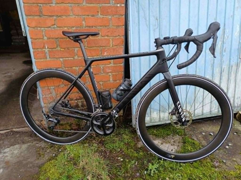 vélo de course canyon en carbon, 28 inch, Gebruikt, 15 tot 20 versnellingen, Schijfrem