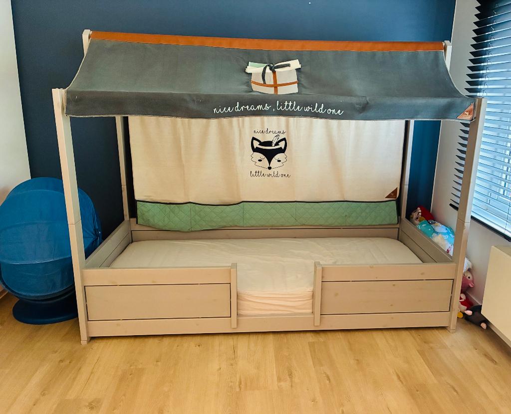 Kinderbed van Lifetime, Kinderen en Baby's, Kinderkamer | Bedden, Zo goed als nieuw, 180 cm of meer, 100 cm of meer, Lattenbodem