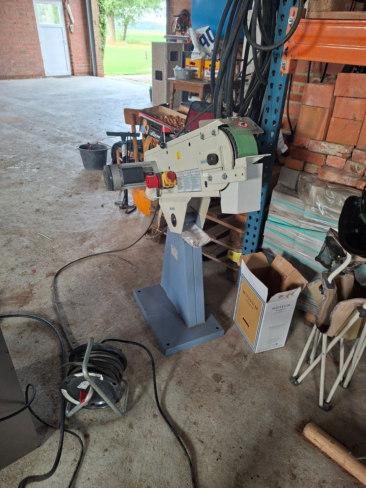 bandschuurmachine 75x2000, Ophalen, Zo goed als nieuw, IJzer