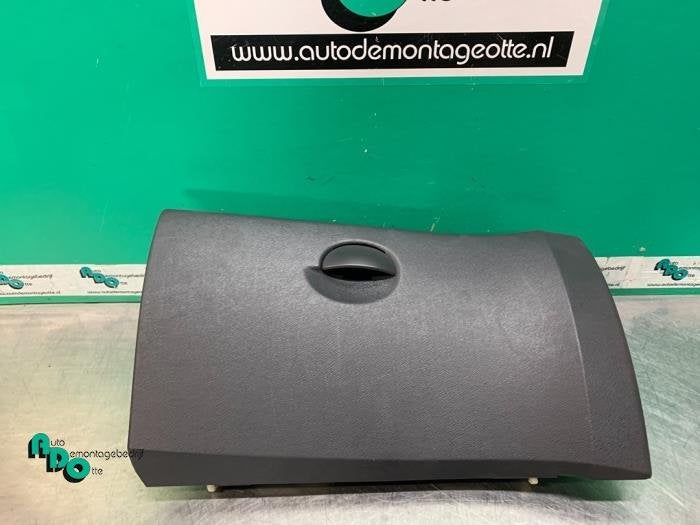 Couvercle du tableau de bord d'un Renault Twingo (Twingo 07-, Renault, -, 3 mois de garantie, Utilisé