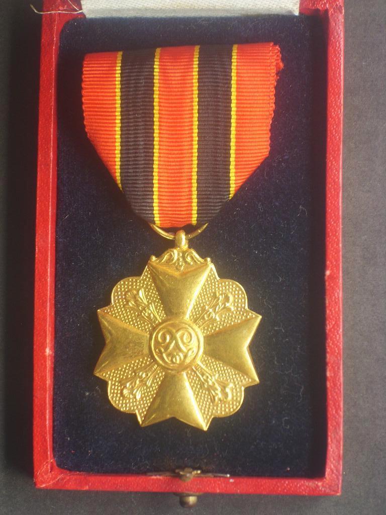 Médaille civique 1re classe nominative pour acte de courage, Envoi, Autres, Ruban, Médaille ou Ailes