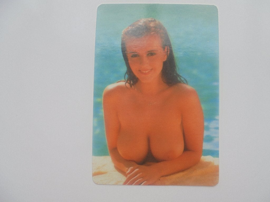 naakt kalender, Verzamelen, Overige Verzamelen, Verzenden, Zo goed als nieuw