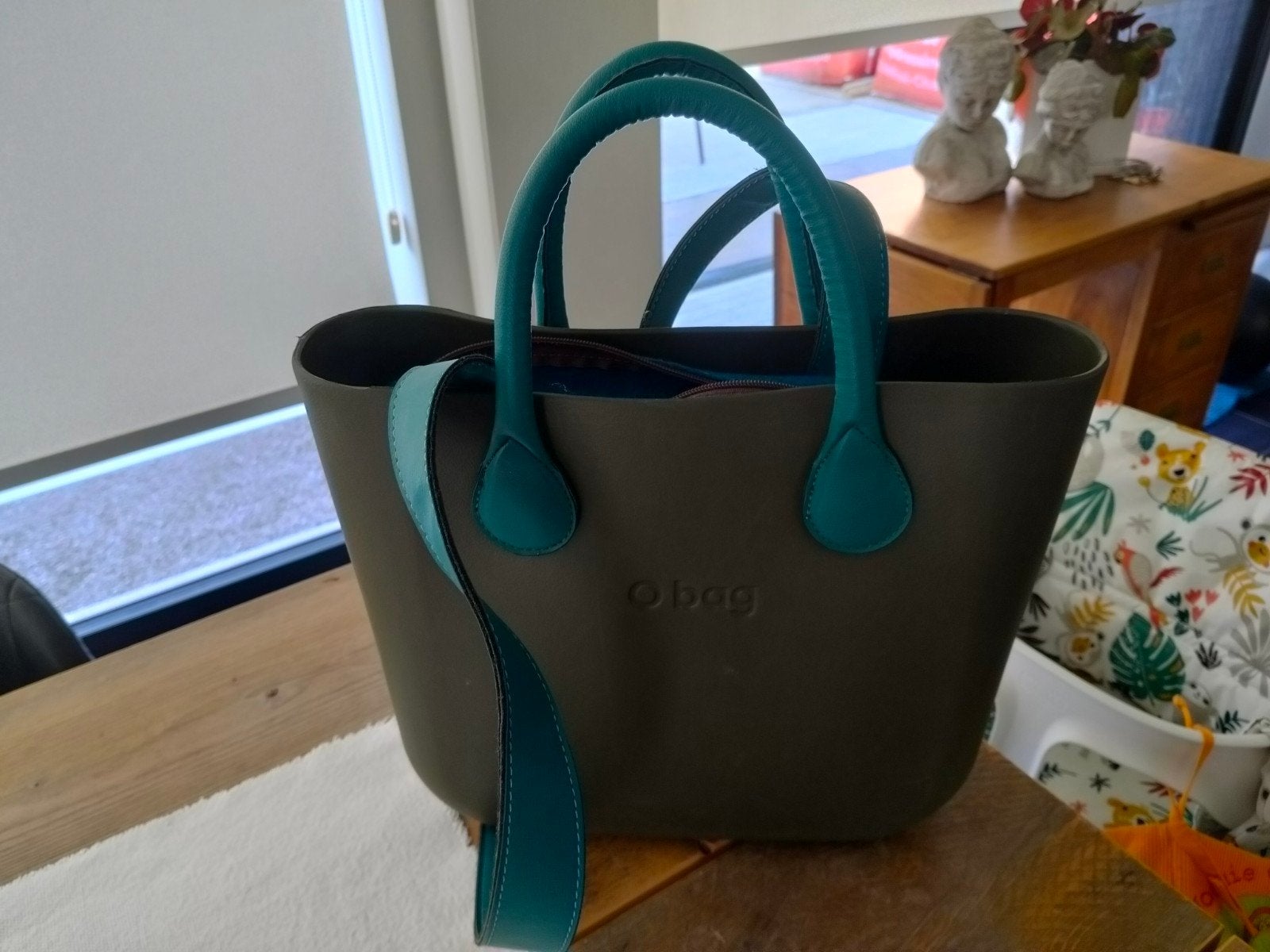 O bag handtas, Handtassen en Accessoires, Tassen | Reistassen en Weekendtassen, Ophalen