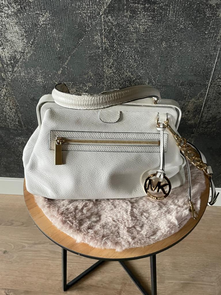 Witte handtas MK, Bijoux, Sacs & Beauté, Sacs | Sacs Femme, Enlèvement, Comme neuf, Sac à main