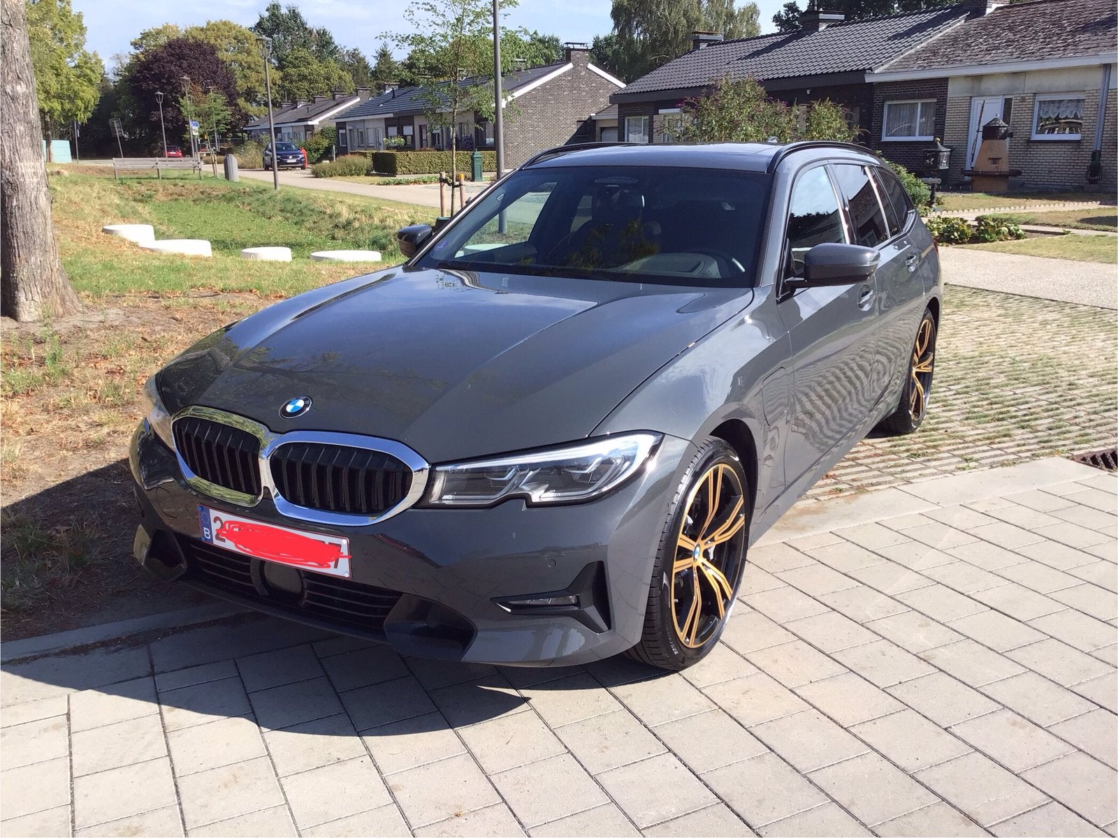 BMW 330e xDrive touring, Auto's, Automaat, 1998 cc, Overige kleuren, Leder