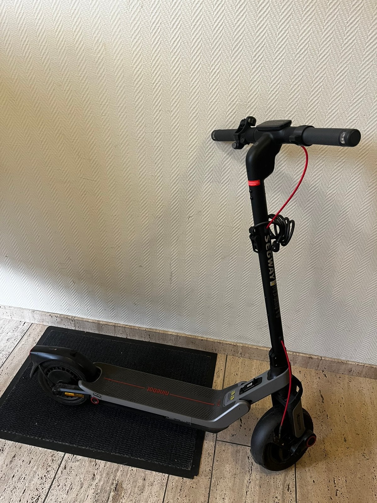 Segway Ninebot E3 Pro E - État neuf + garantie, Vélos & Vélomoteurs, Enlèvement, Neuf, Step électrique (E-scooter)