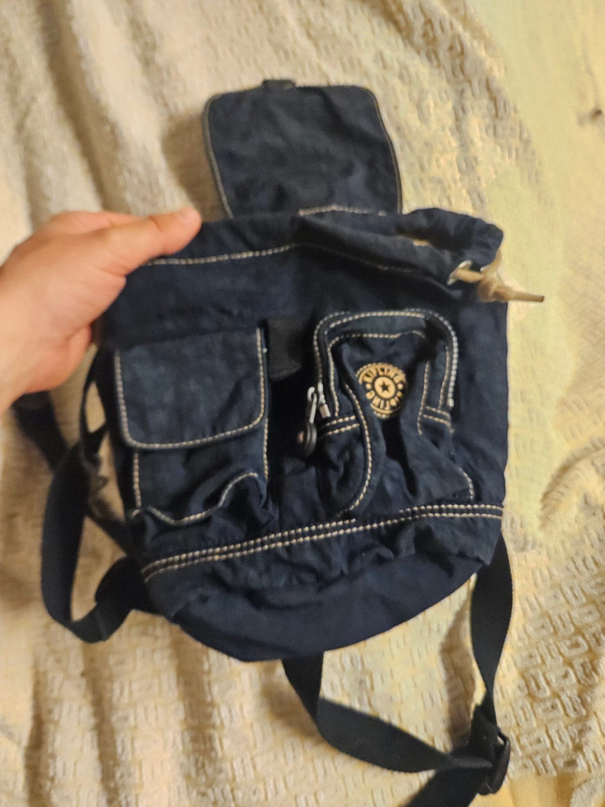 sac kipling, Enlèvement, Kipling