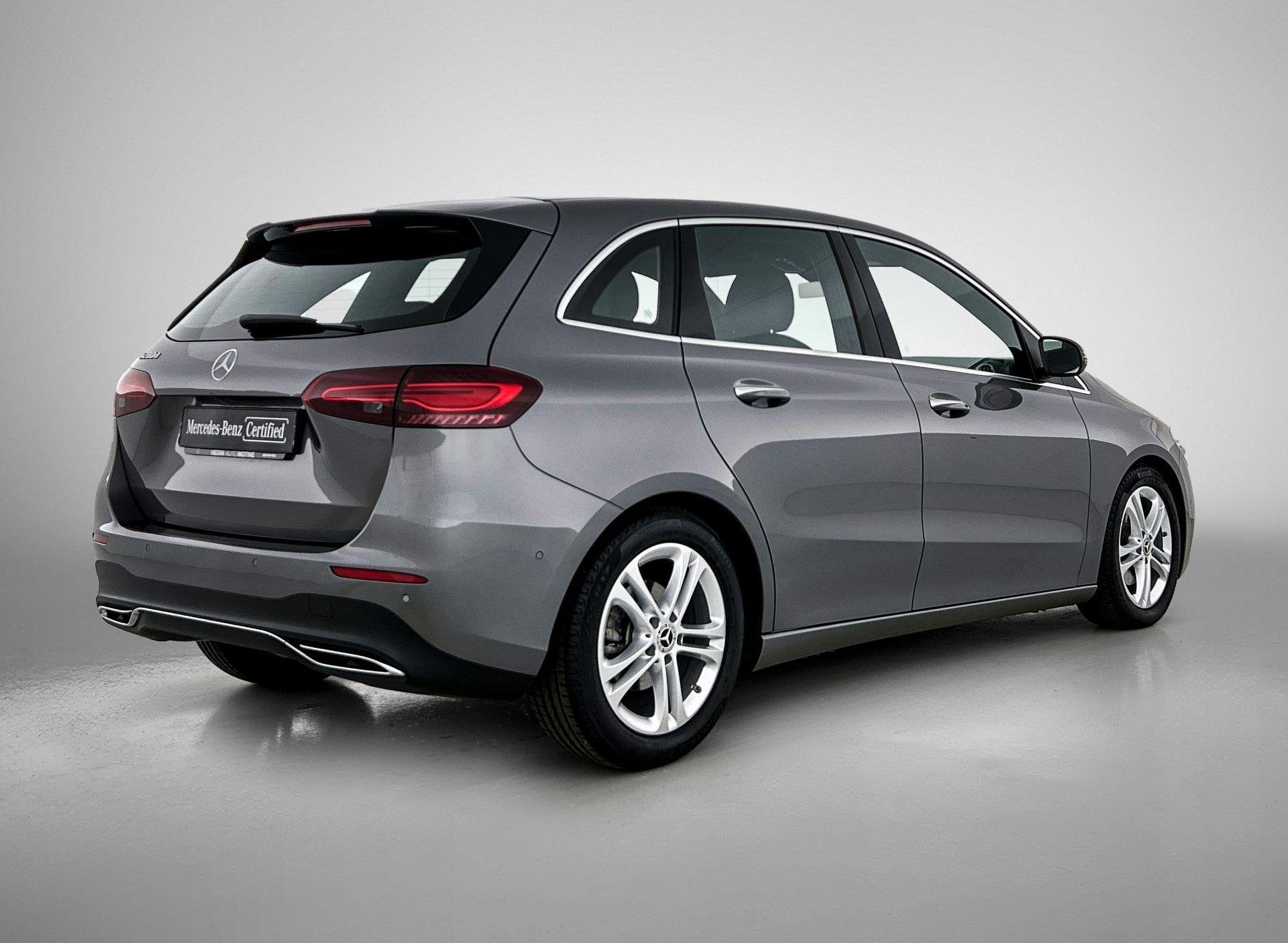 Mercedes-Benz B-Klasse 200 d Luxury Line Trekhaak | Distroni, Autos, Argent ou Gris, 110 kW, Noir, Automatique