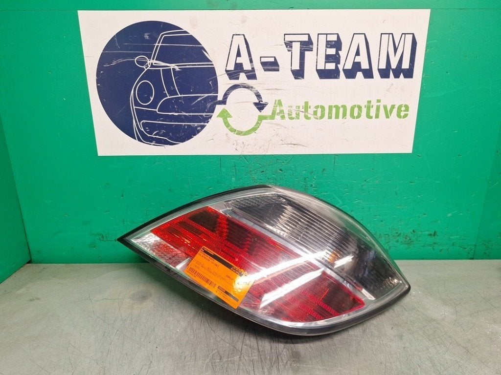 FEU ARRIÈRE DROIT Opel Astra H (L48) (|13222325|), Autos : Pièces & Accessoires, Amalienbadstr. 41a
76227  Karlsruhe, DE, Visteon Electronics Germany GmbH