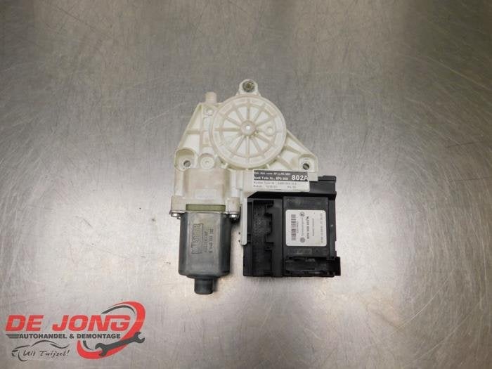 Moteur de vitre portière d'un Audi A3, Autos : Pièces & Accessoires, -, 3 mois de garantie, Audi, Utilisé