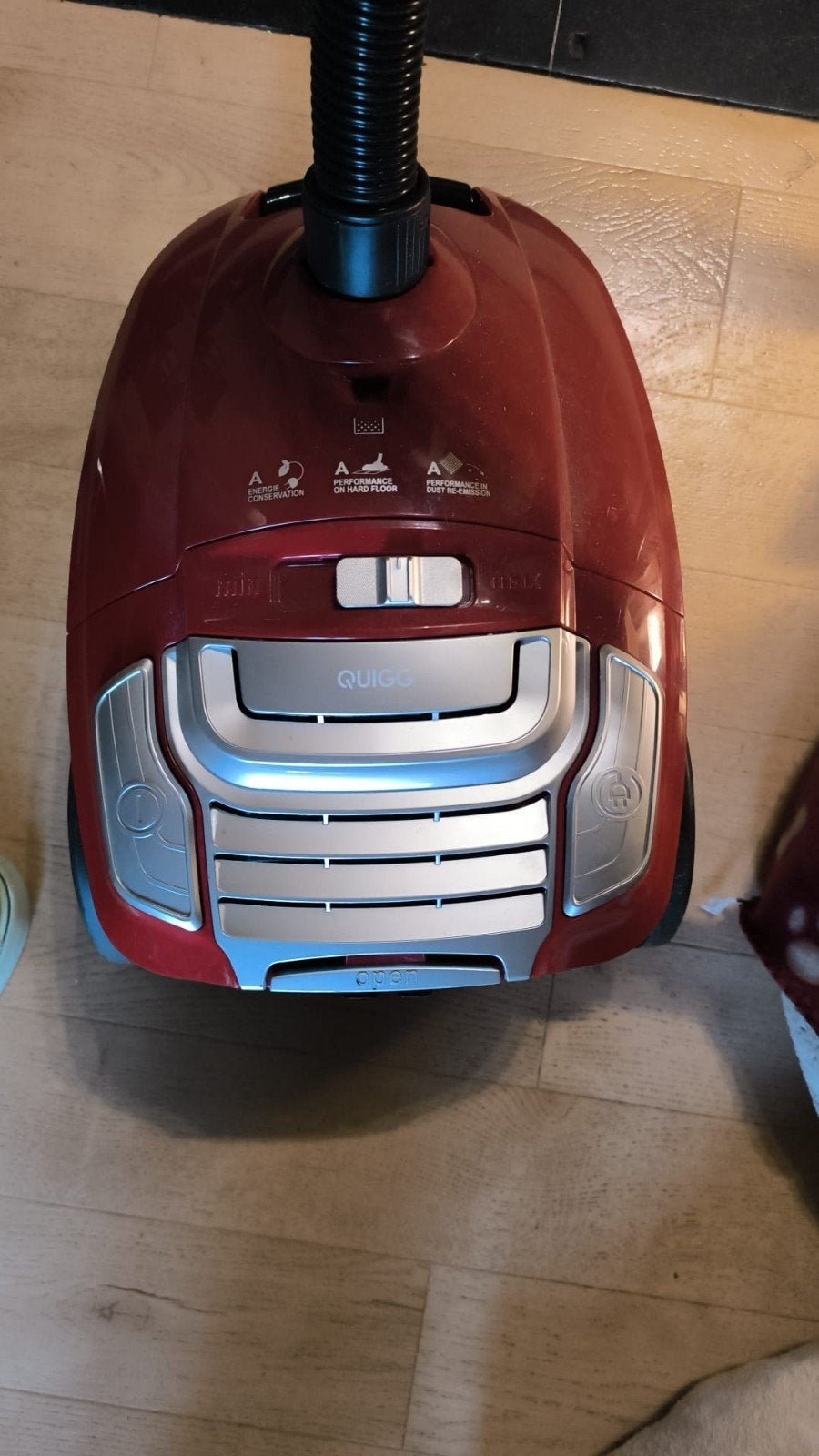 aspirateur à vendre pour deux raisons de commodité, Electroménager, Comme neuf, Enlèvement, Autres marques, Sac à poussière