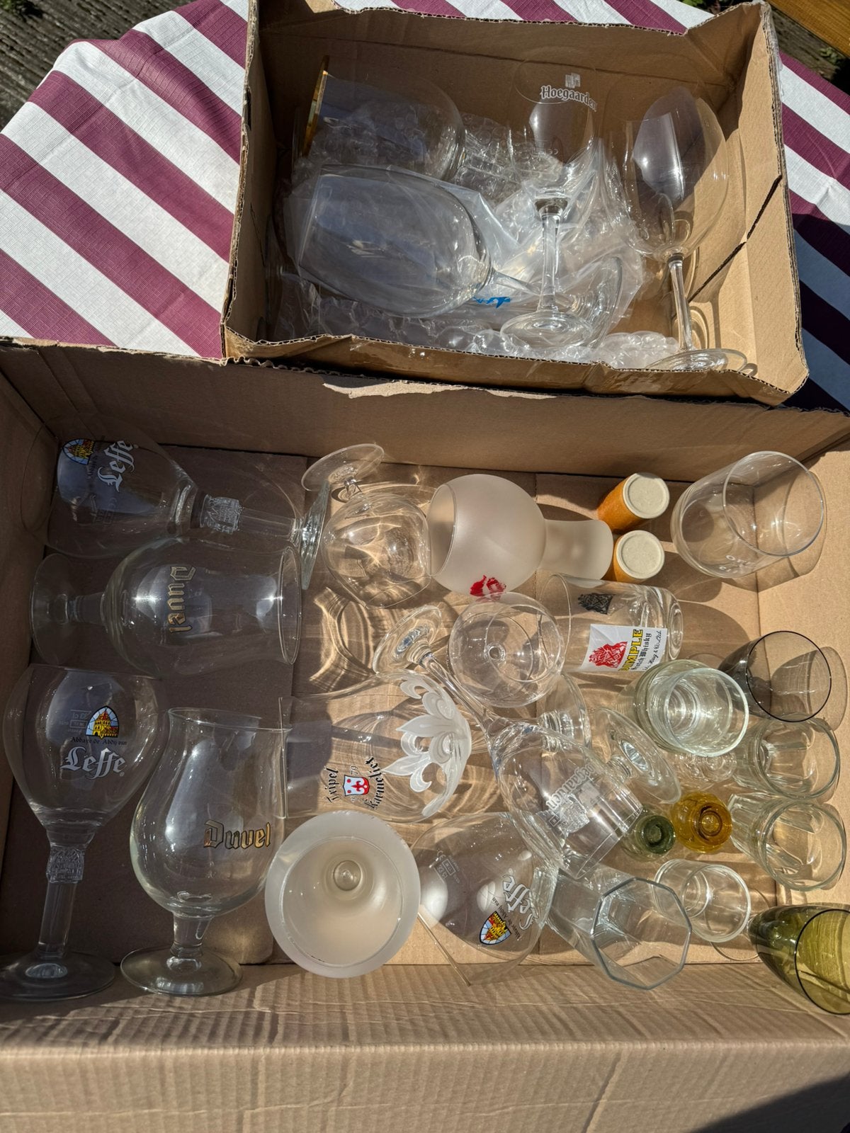 Glazen bier en wijn, Ophalen, Zo goed als nieuw
