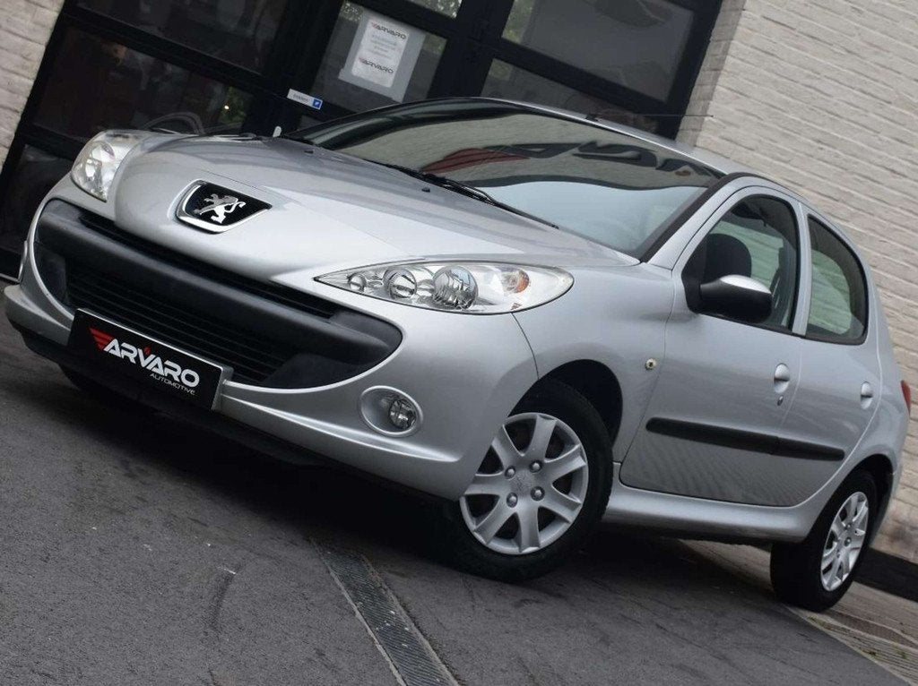 Peugeot 206 1.4i Urban / Airco / PDC / Topstaat / Garantie, Voorwielaandrijving, Stof, Zwart, 4 cilinders