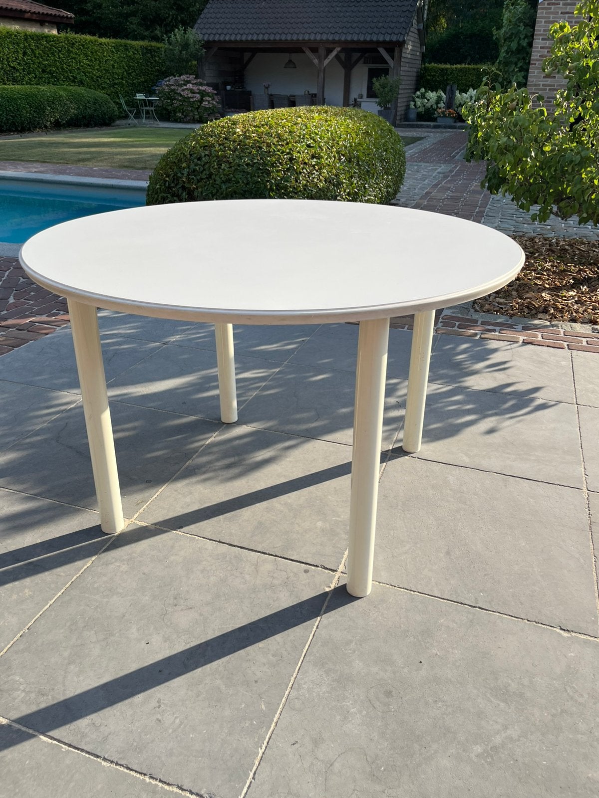Witte ronde keukentafel, Huis en Inrichting, Ophalen, Zo goed als nieuw