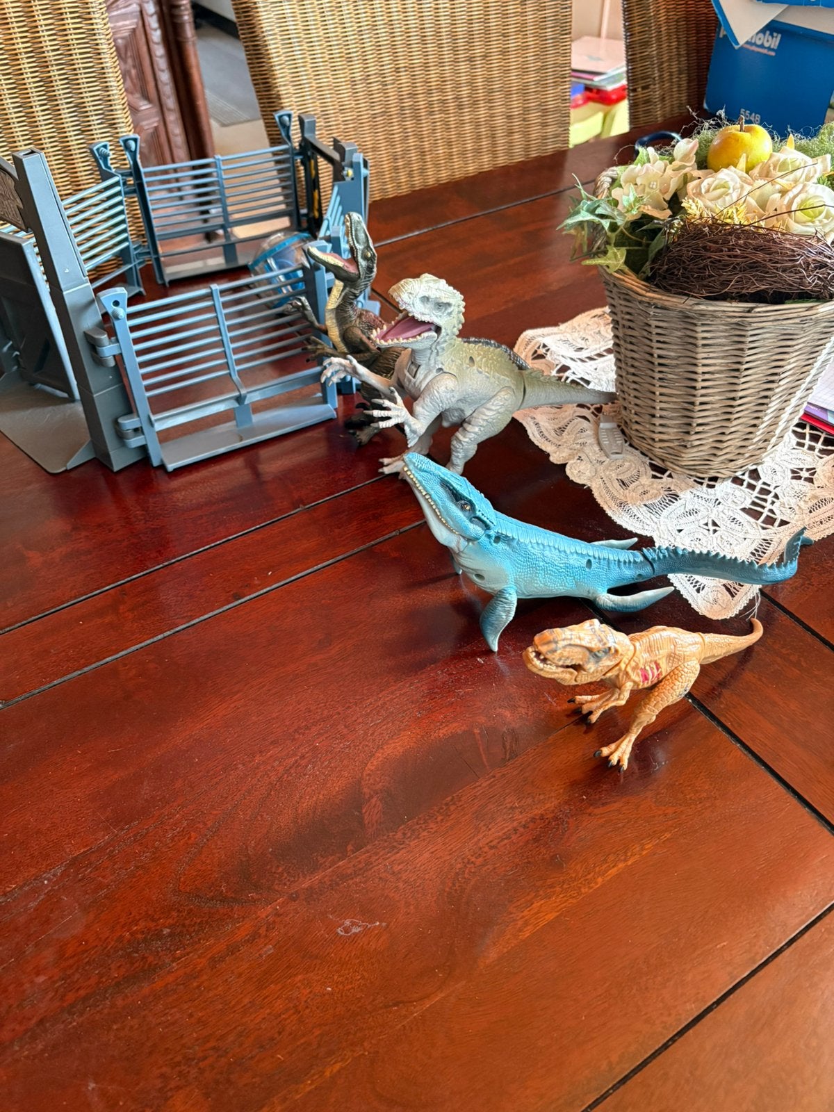 Kooi en dino’s Jurassic World, Verzamelen, Ophalen, Zo goed als nieuw