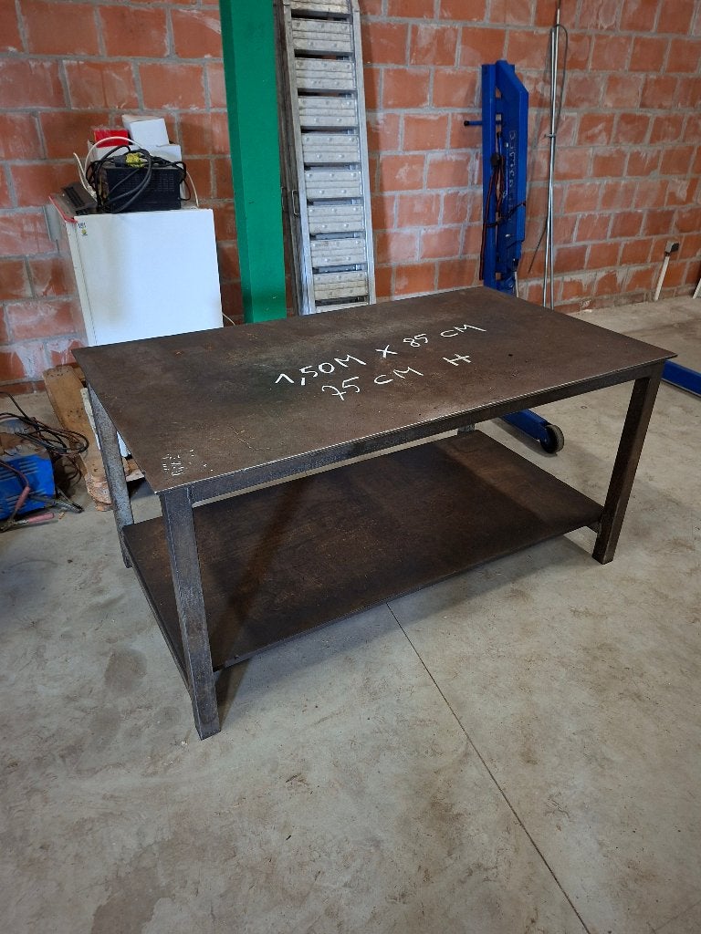 metalen werkbank 1,50 m op 85 cm, Doe-het-zelf en Bouw, Werkbanken, Ophalen, Gebruikt, 170 cm of meer